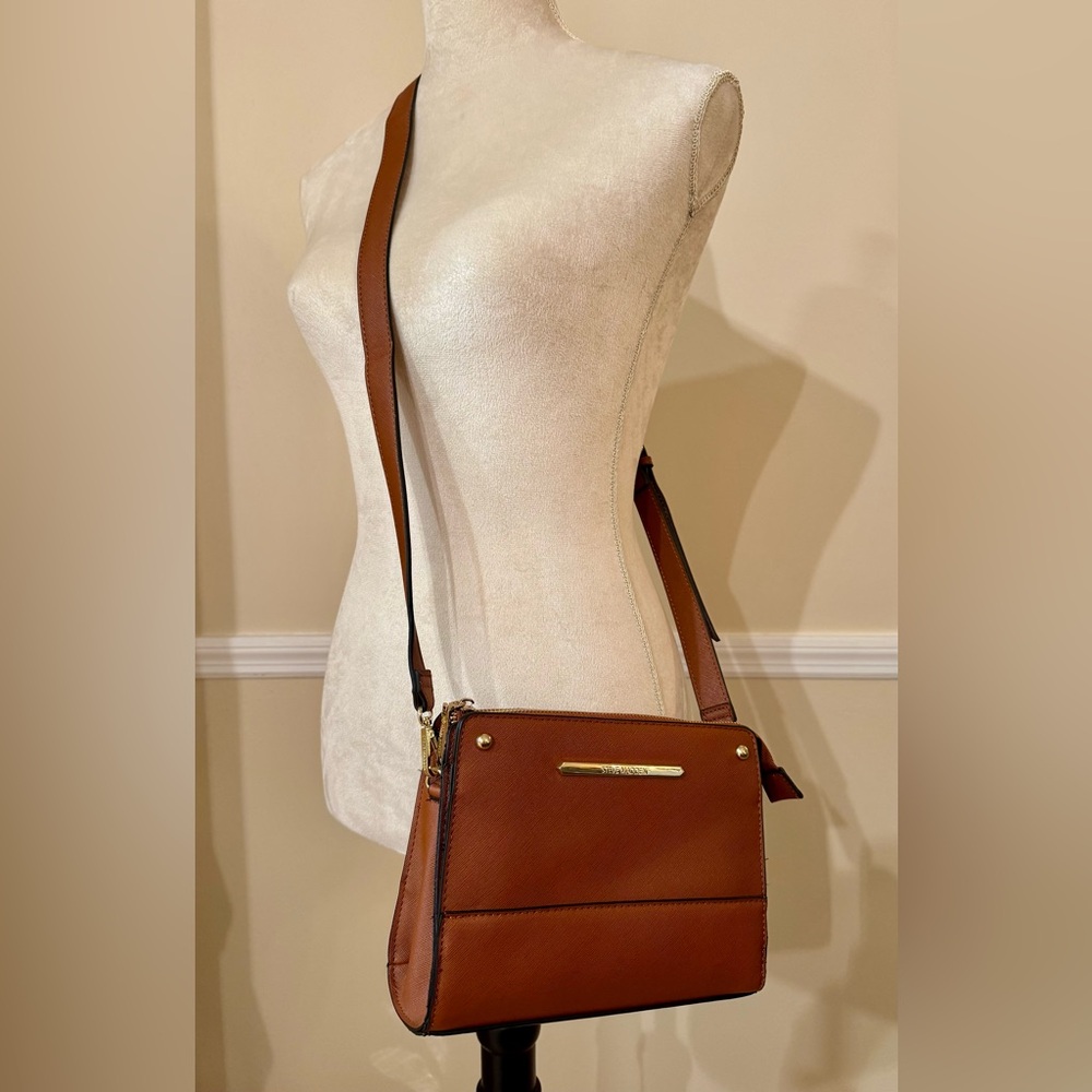 👜 Steve Madden Cognac Crossbody Purse NWOT Classic Structured Bag